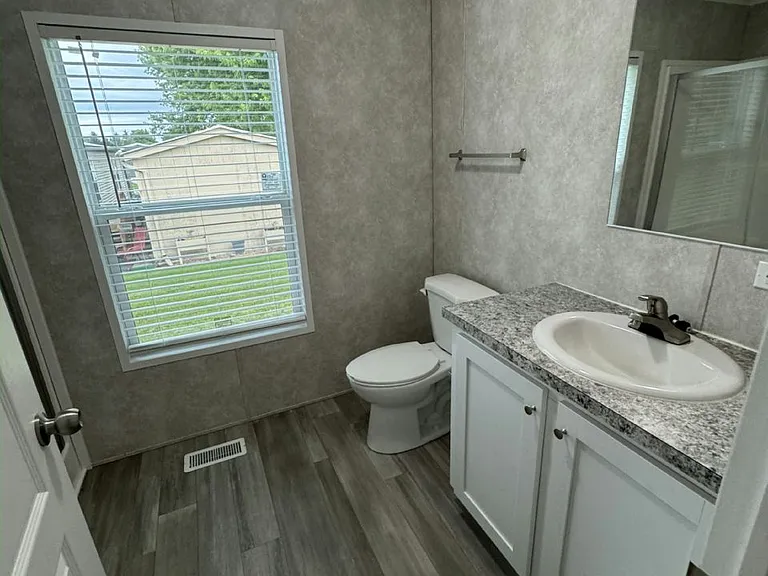 5130 Canterbury Ave #233 — Photo 7