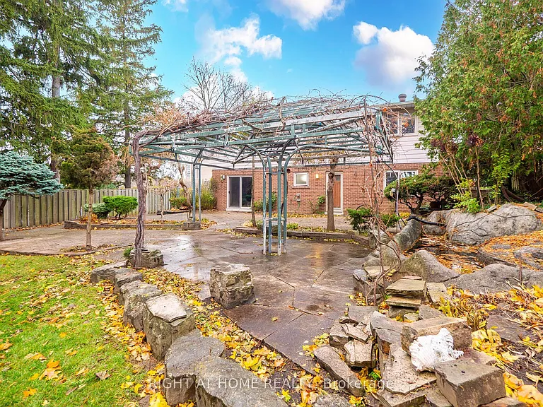 20 Pine Ridge Ln — Photo 41