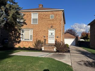 7478 Pearl Rd, Middleburg Heights, OH 44130