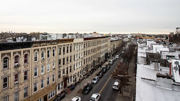 Rented by Nooklyn NYC LLC | media 9