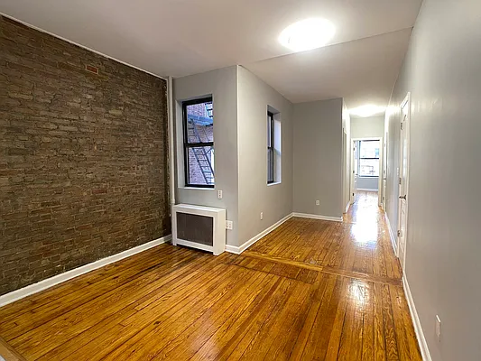 Rented by Tourma Realty LLC | media 13