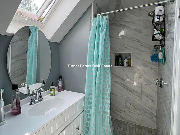 3rd image of 12 Berwick Rd #1Z