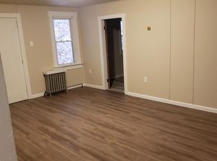 886 Garfield Ave #1, Pottsville, PA 17901