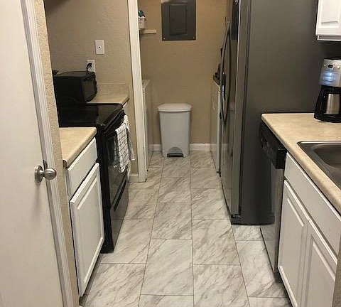 3rd image of 3609 N Hills Dr APT B