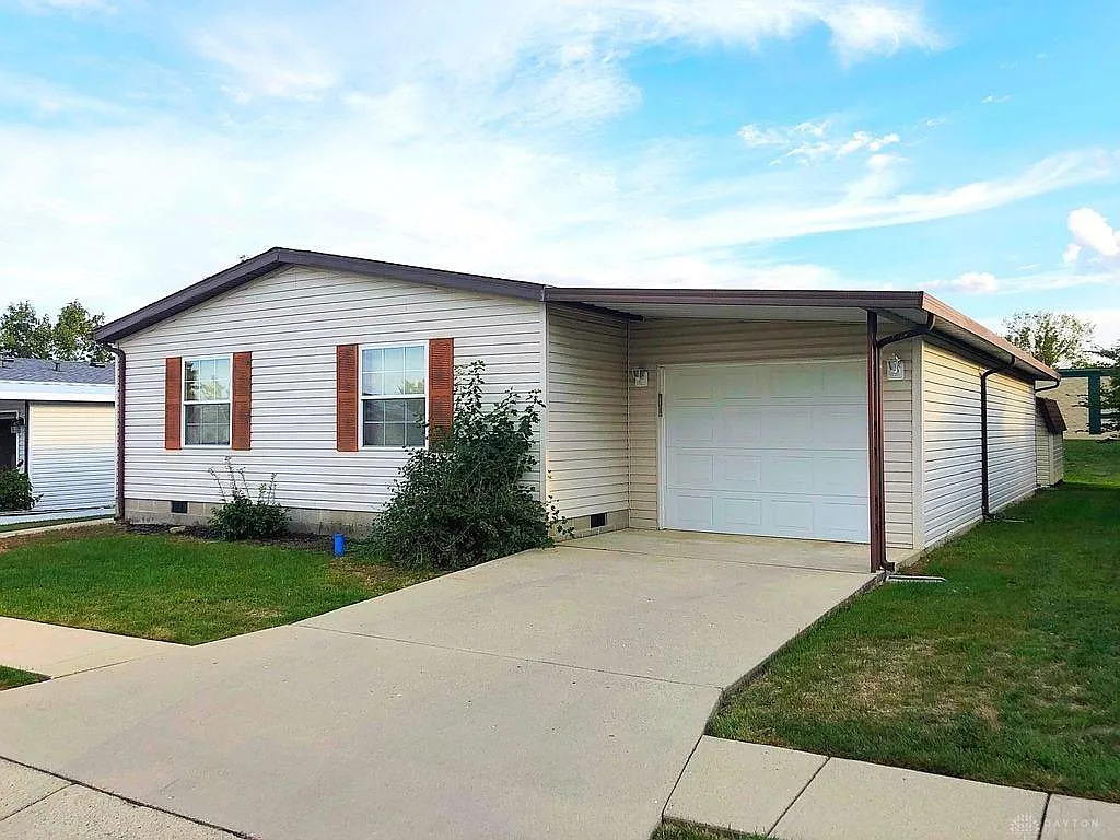 424 Alisha Ln photo 1