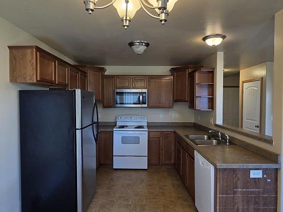 2nd image of 3733 Beechnut St APT 4