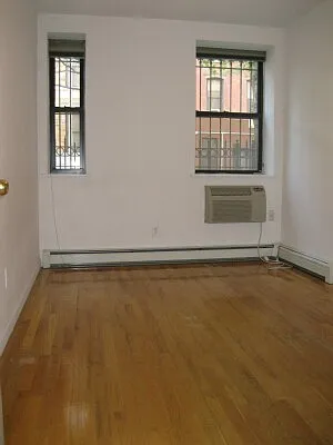 Rented by Tower Brokerage | media 29