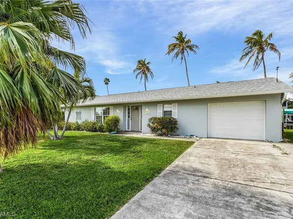 16401 Porto Bello St, Bokeelia, FL 33922