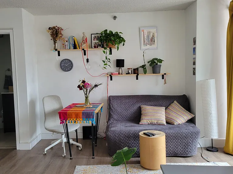 33 W Delaware Pl #13C — Photo 7