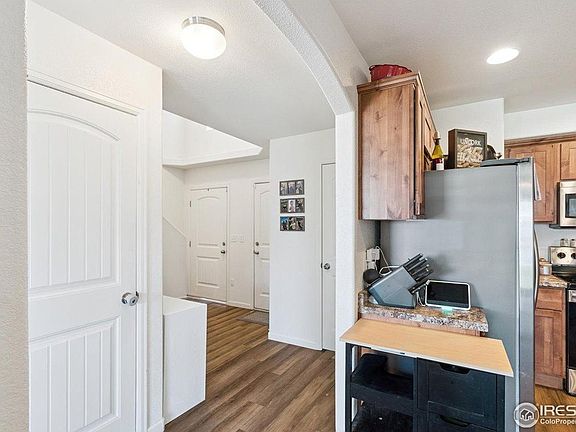 3rd image of 501 Foxtail Pl