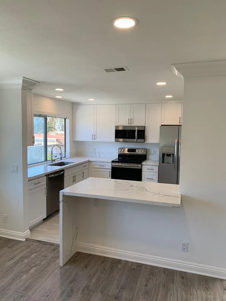 3 bed, 1320 sqft, $3,800 — Photo 1