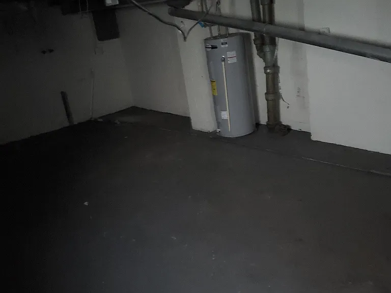 398 S Napoleon Ave — Photo 12
