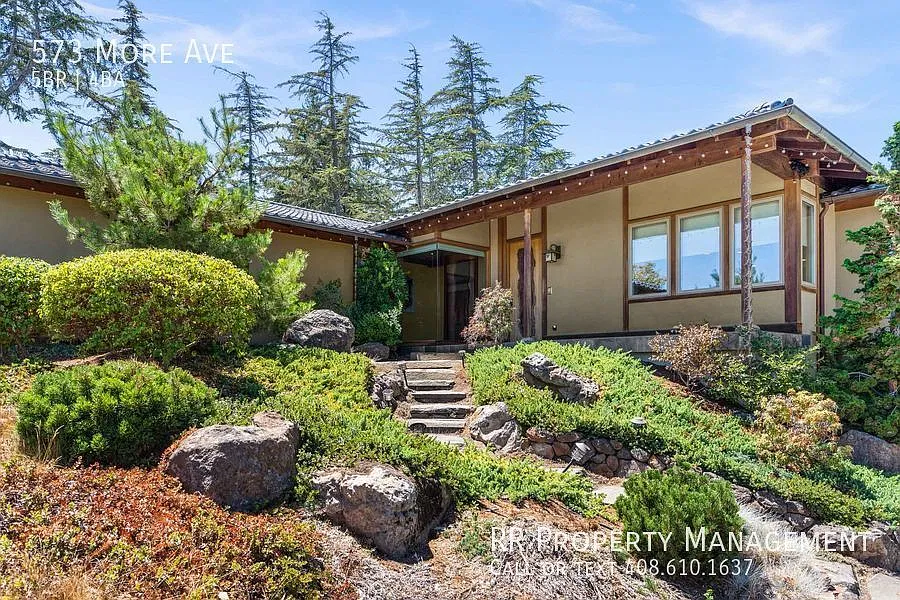 Executive Luxury Home in Beautiful Los Gatos! — Photo 2