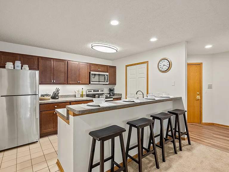 Riverwood Apartments Kitchen