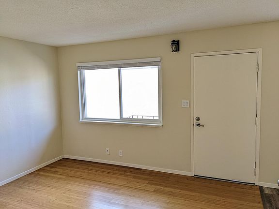 Living Room and main entrance.