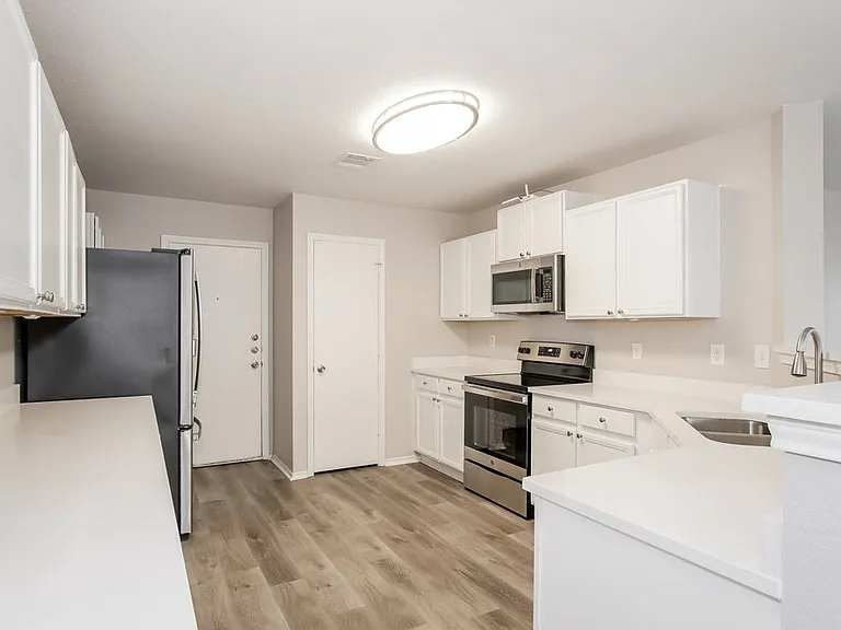 189 Valero Dr — Photo 9