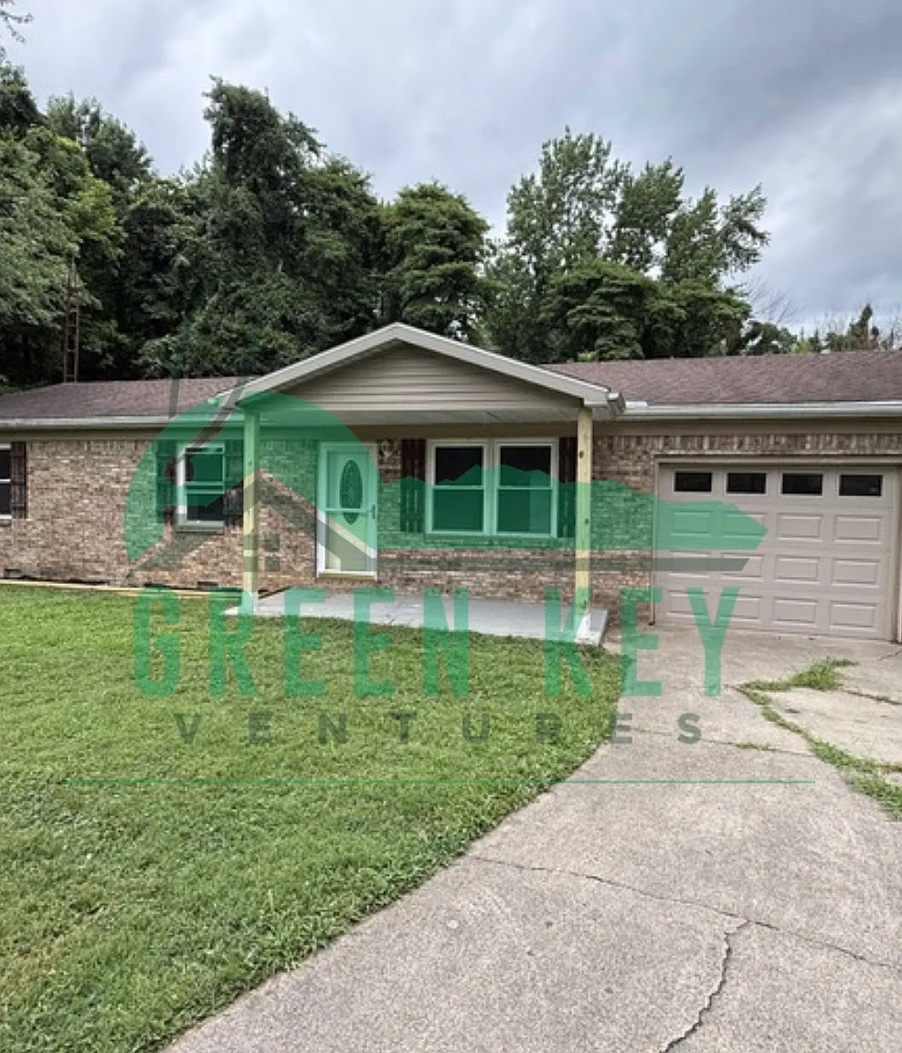 3 bed, 1075 sqft, $1,550 — Photo 1