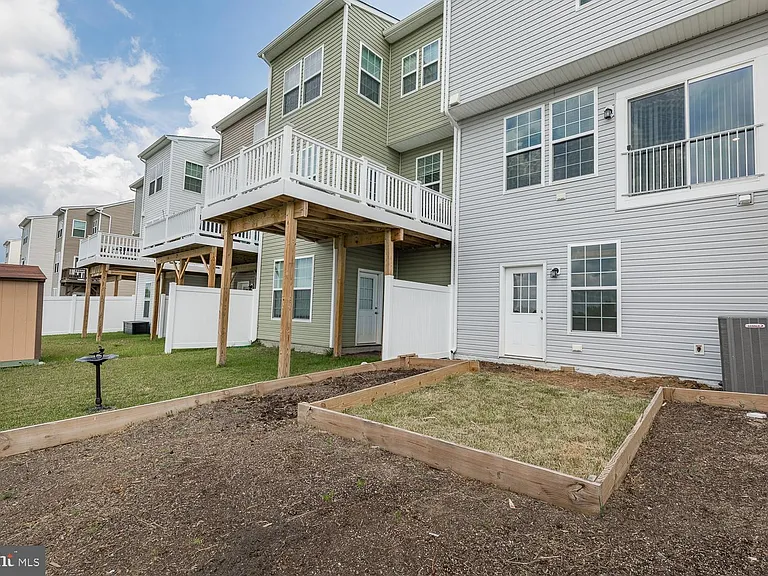 227 Schramm Loop — Photo 61