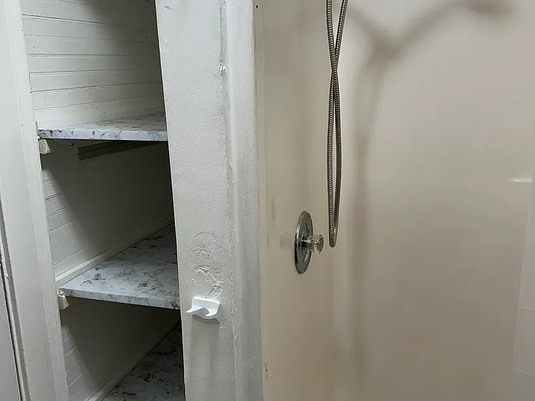 911 1/2 Alder St — Photo 14