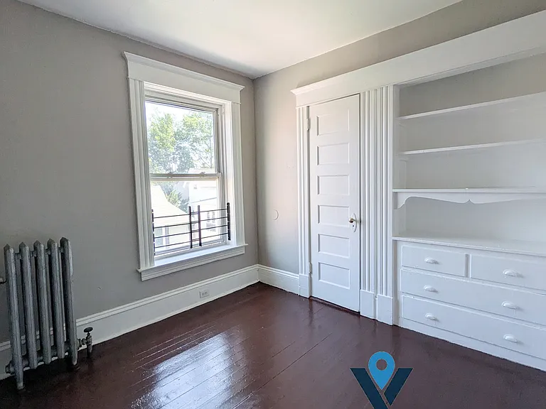 168 Essex St #3L — Photo 16