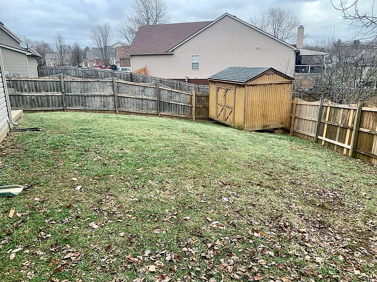 114 Walden Cv — Photo 25
