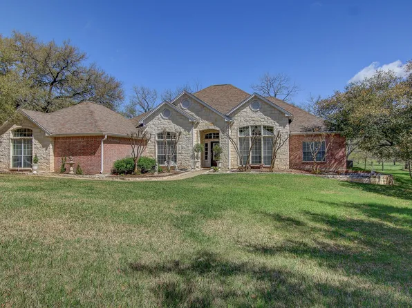 200 Carriage House Rd, Salado, TX 76571