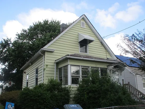 89 East Ave, Bridgeport, CT 06610