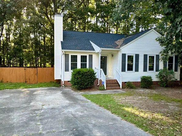 1028 Roundtable Ct, Knightdale, NC 27545