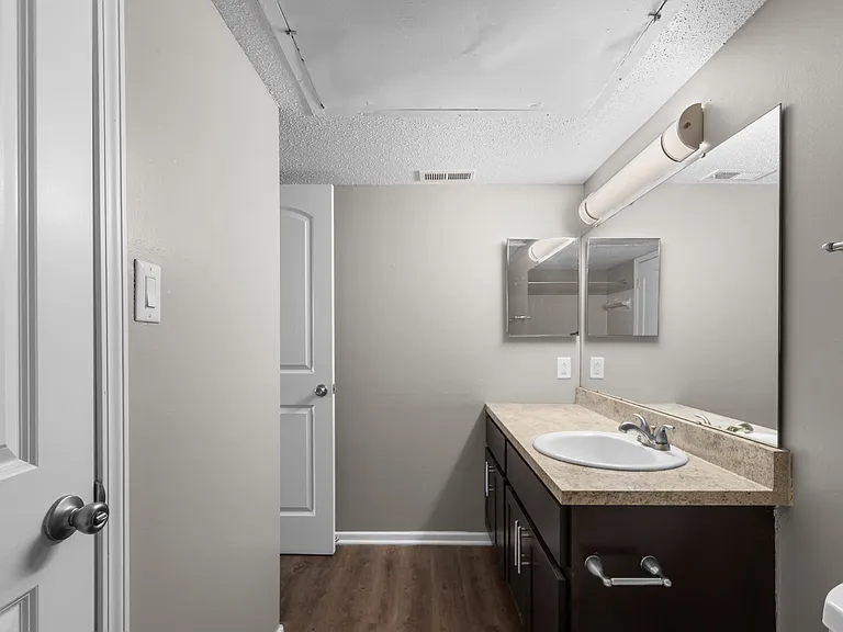 Willowbend — Photo 116