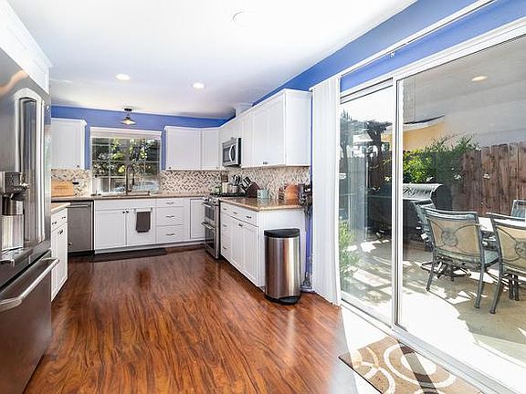 kitchen with previous furnishings. Refrigerator not included.