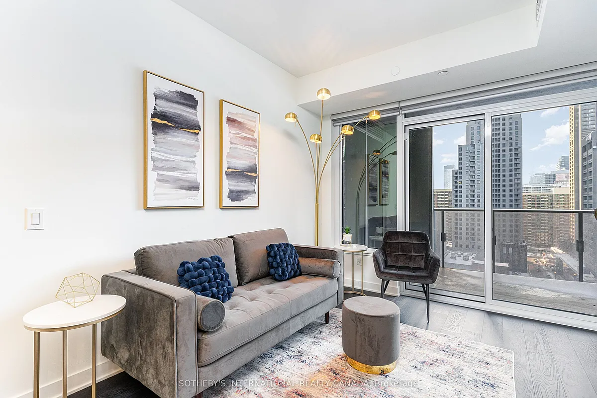 Building Photo - 11 Yorkville Ave #1111