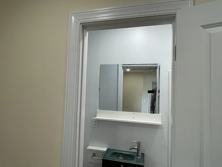 604 Avery St — Photo 27