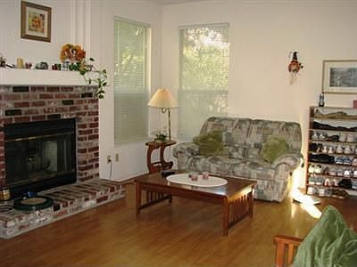 3rd image of 9053 Chantal Way