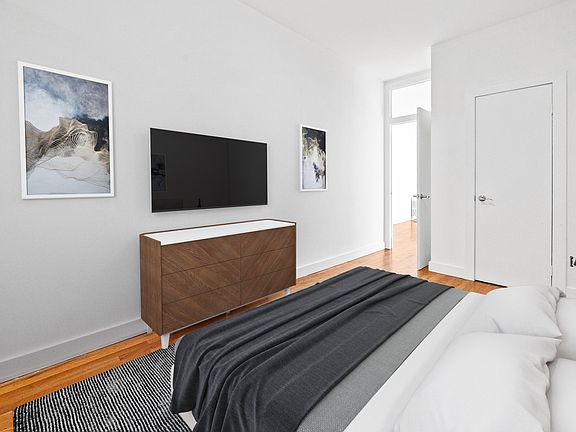 4th image of 243 Montrose Ave APT 3L