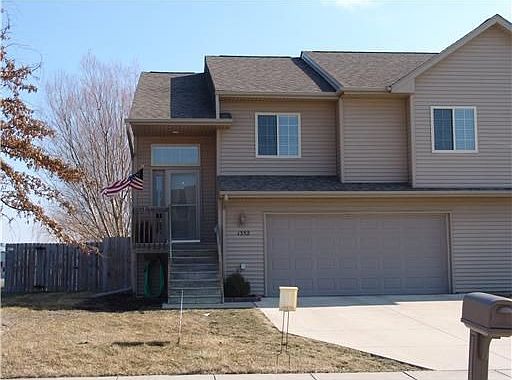 1st image of 1352 Logan Ct