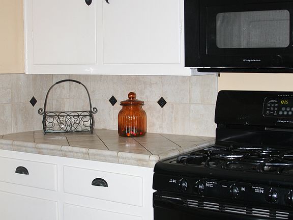 2nd image of 734 W Floradora Ave