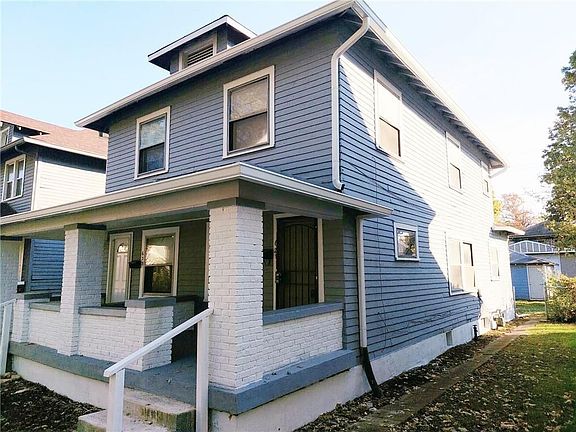 2nd image of 621 N Gladstone Ave