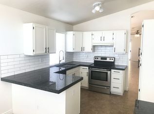 2036 E Windsong Dr, Phoenix, AZ 85048