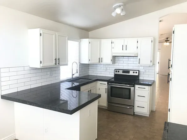 2036 E Windsong Dr, Phoenix, AZ 85048