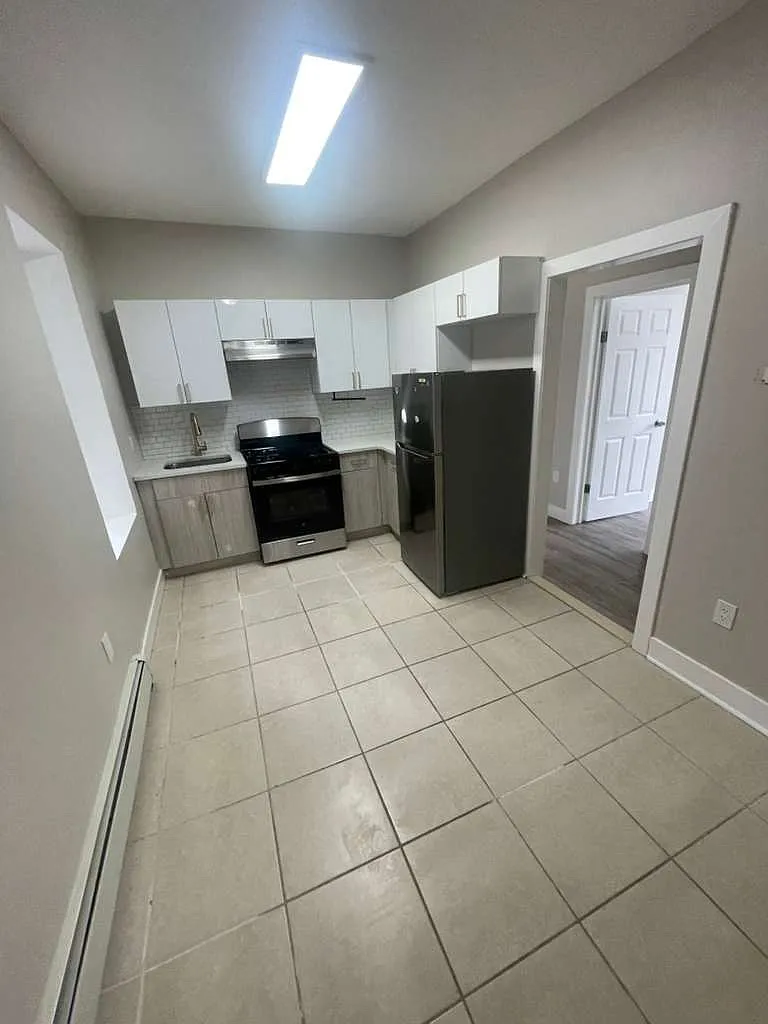 Building Photo - 856 S 16th St #B1B