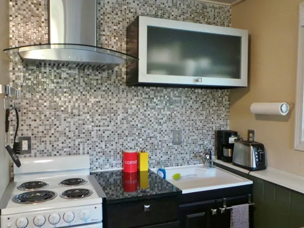 432 W 10th Ave #3-A, Anchorage, AK 99501