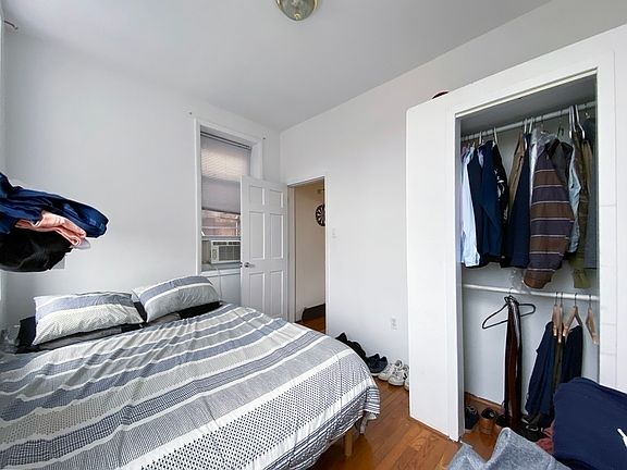 2nd image of 13 Saint Marks Pl APT 10