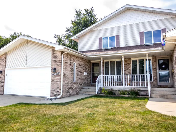 9320 Erie St, Highland, IN 46322