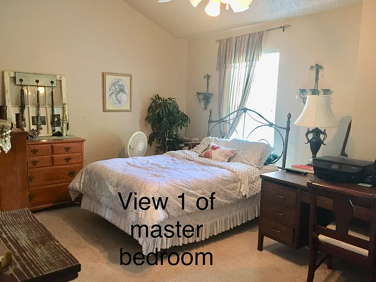 8783 Robinson Forest Dr — Photo 3