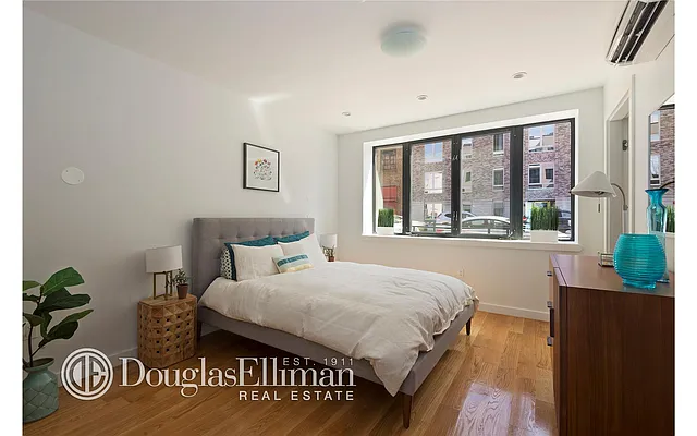 Sold by Douglas Elliman | media 29