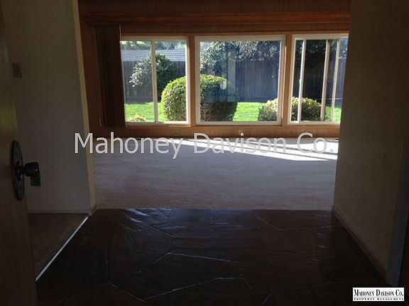3rd image of 291 Palm Ave