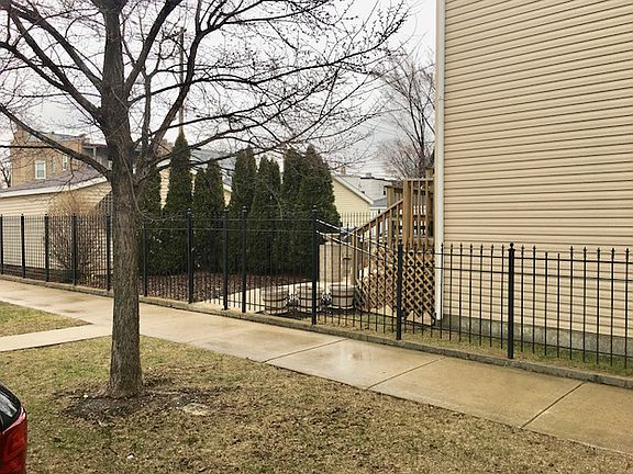 3rd image of 4058 W Gladys Ave
