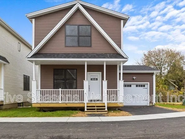 34 Mollys Way, Winooski, VT 05404