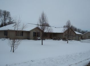 W6979 Burch Ct, Fond Du Lac, WI 54937