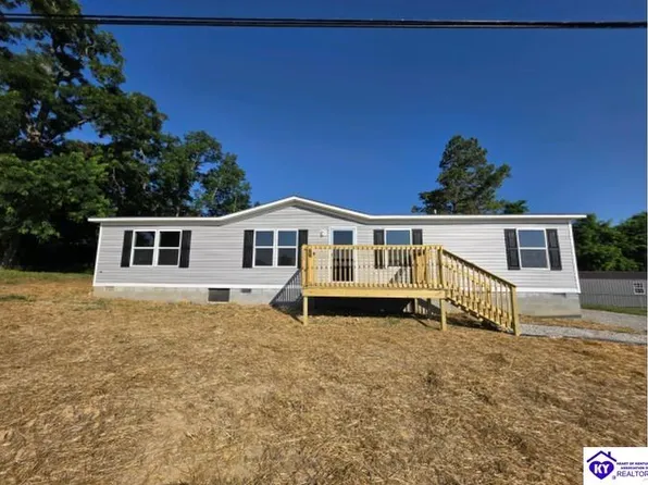 663 Gaines Dr, Brandenburg, KY 40108